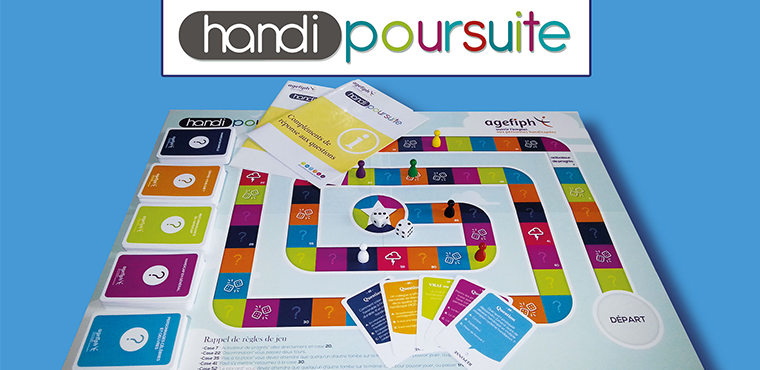 Photo du jeu de société Handipoursuite, développé par l’Agefiph. Le plateau coloré présente un parcours de cases aux couleurs variées (violet, bleu, orange, vert...), avec des pictogrammes symbolisant différentes catégories de questions